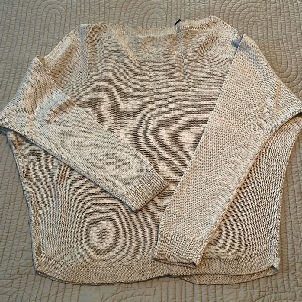 Venti6 Sweater, zipper back, gold thread accent, cool summer sweater EUC